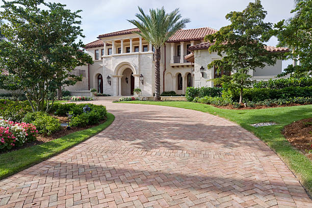 Best Custom Driveway Pavers  in Saranac, MI